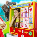 A MÁQUINA GIGANTE DE VENDAS DA MILENINHA – Vending Machine for kids with Spiderman